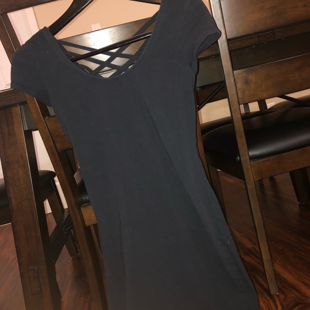Black Tight Crossed On The Back Dress